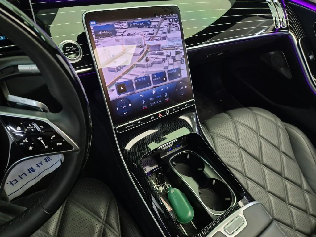 Mercedes Benz S Class - Vista 10