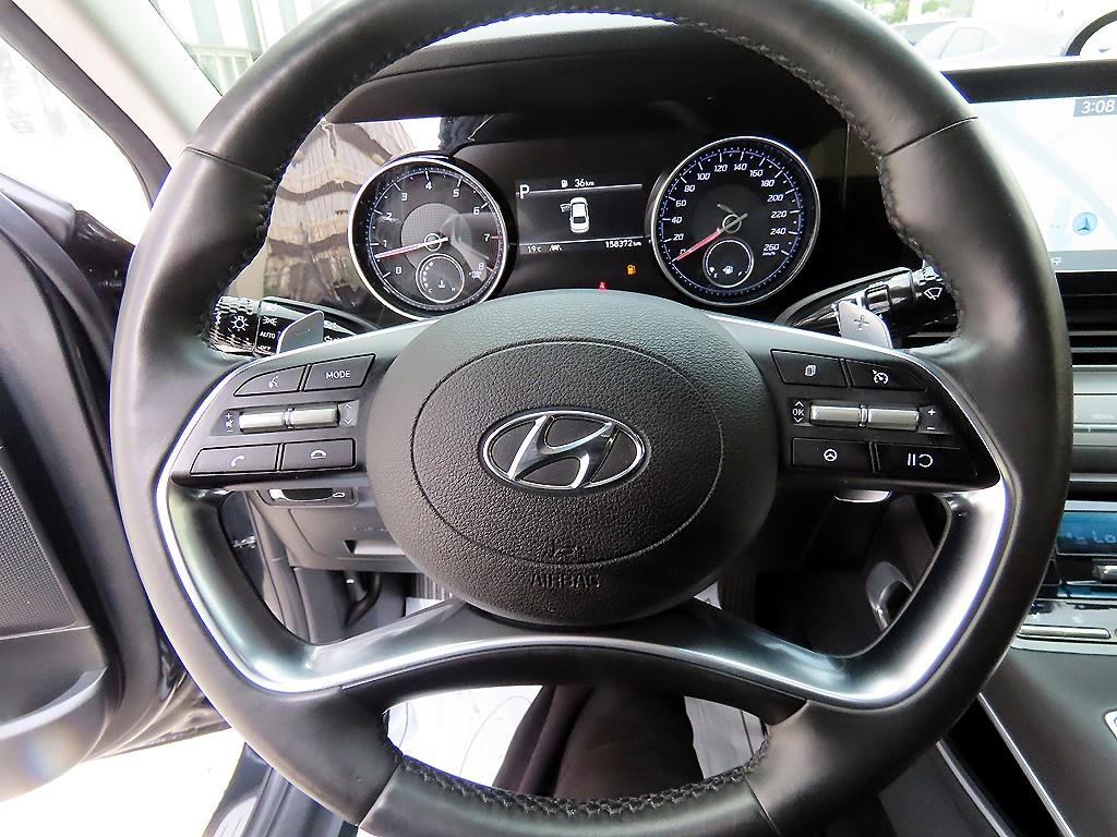 HYUNDAI Grandeur - Vista 8