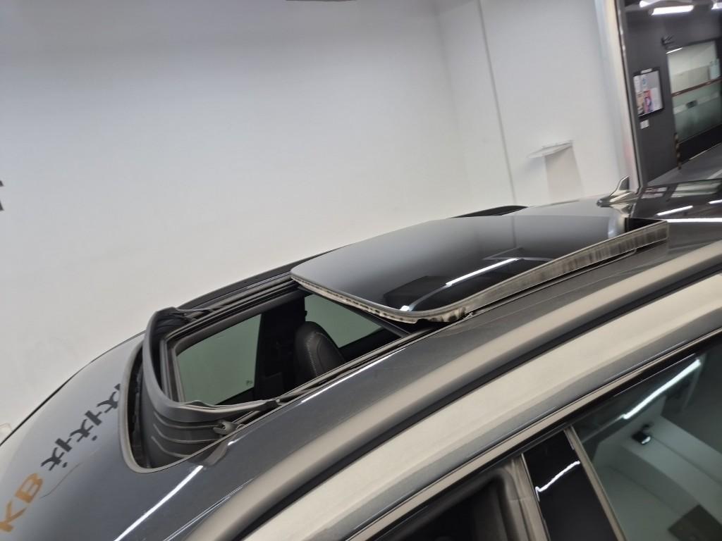Audi Q8 2023 Gris - Importación desde Corea - HF Imports Iquique - Foto 13