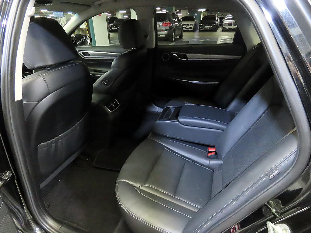 HYUNDAI Grandeur - Vista 7
