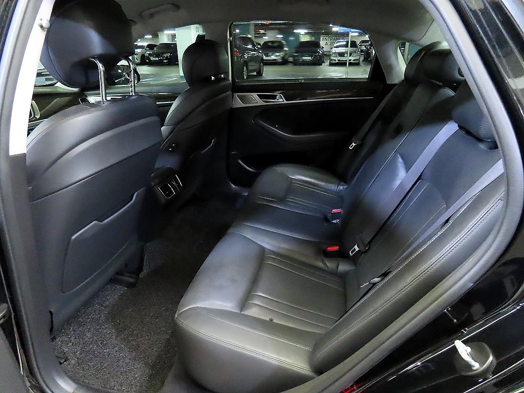 Genesis G80 - Vista 7