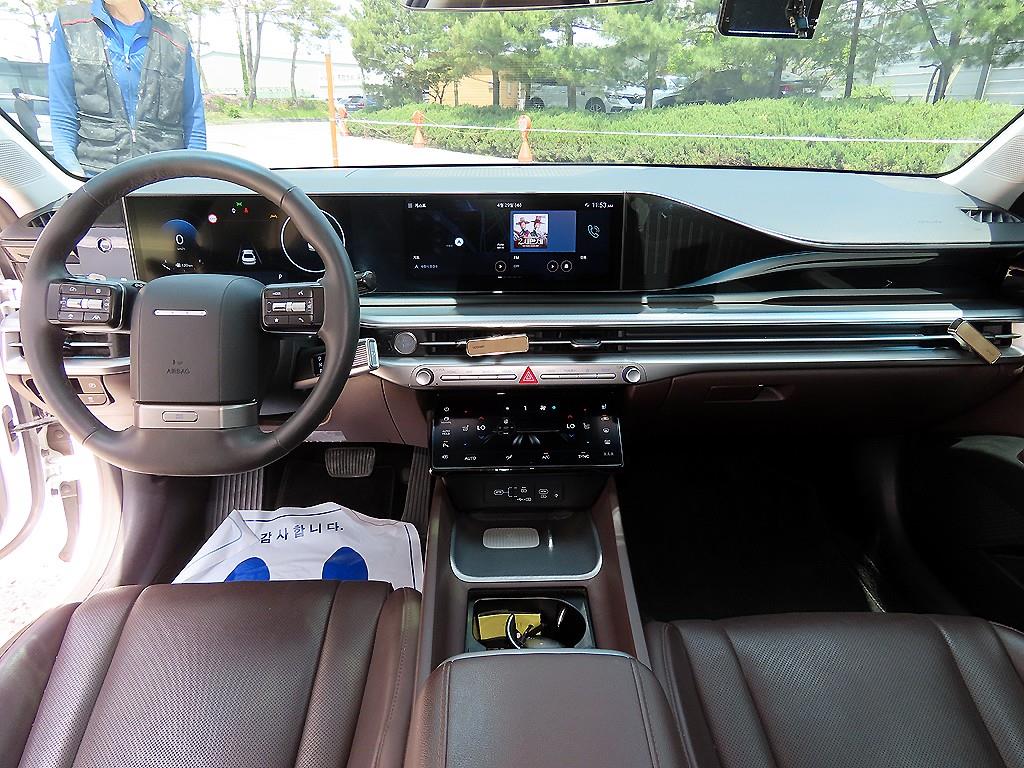 HYUNDAI Grandeur - Vista 7