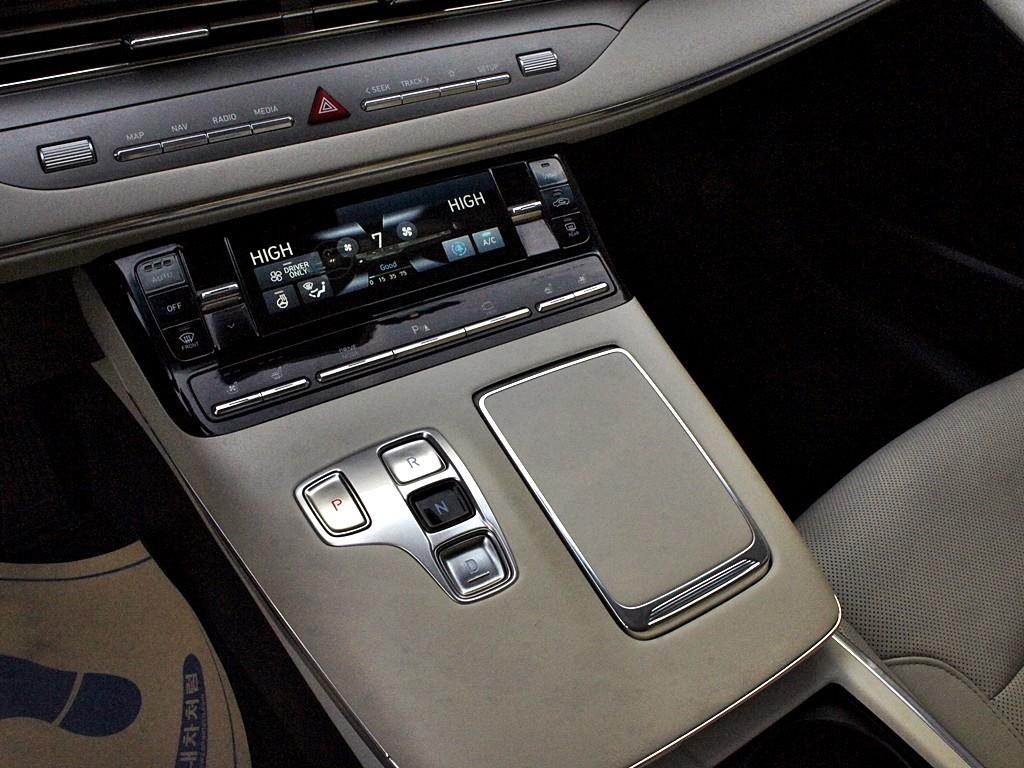HYUNDAI Grandeur 2022 Negro - Importación desde Corea - HF Imports Iquique - Foto 11