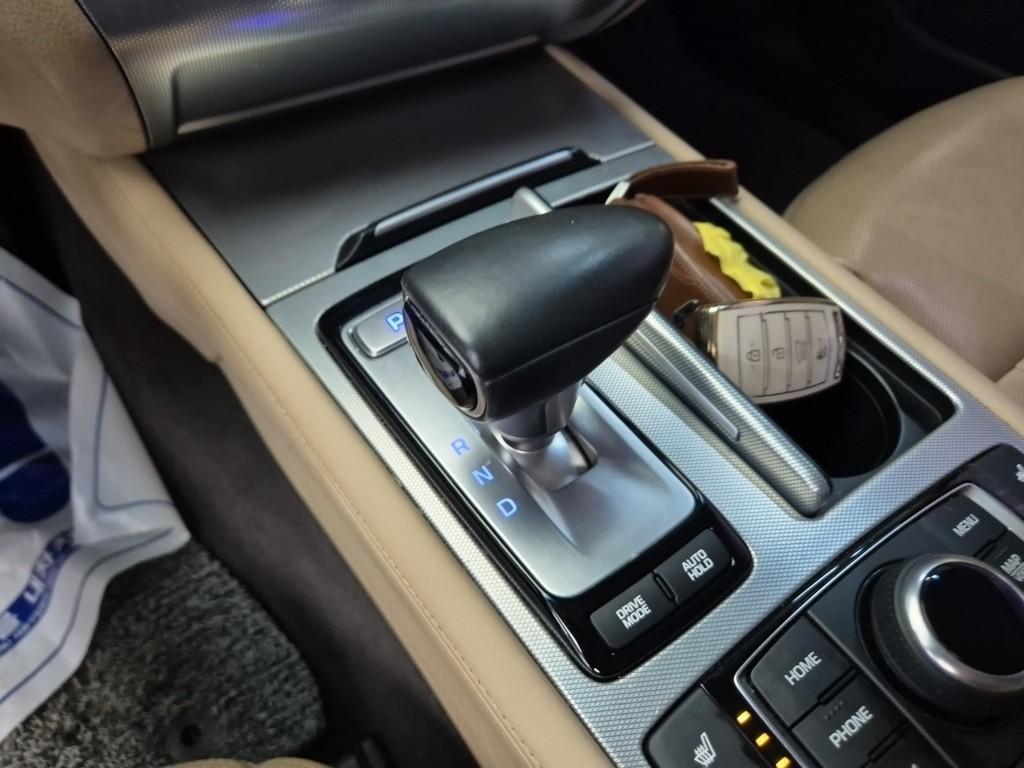 Genesis G80 - Vista 8