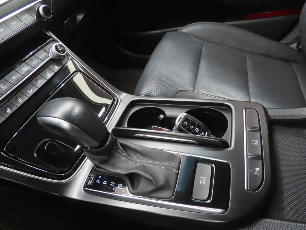 HYUNDAI Grandeur - Vista 12