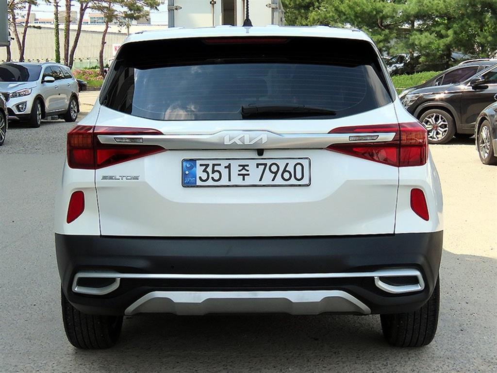 KIA Seltos - Vista 4