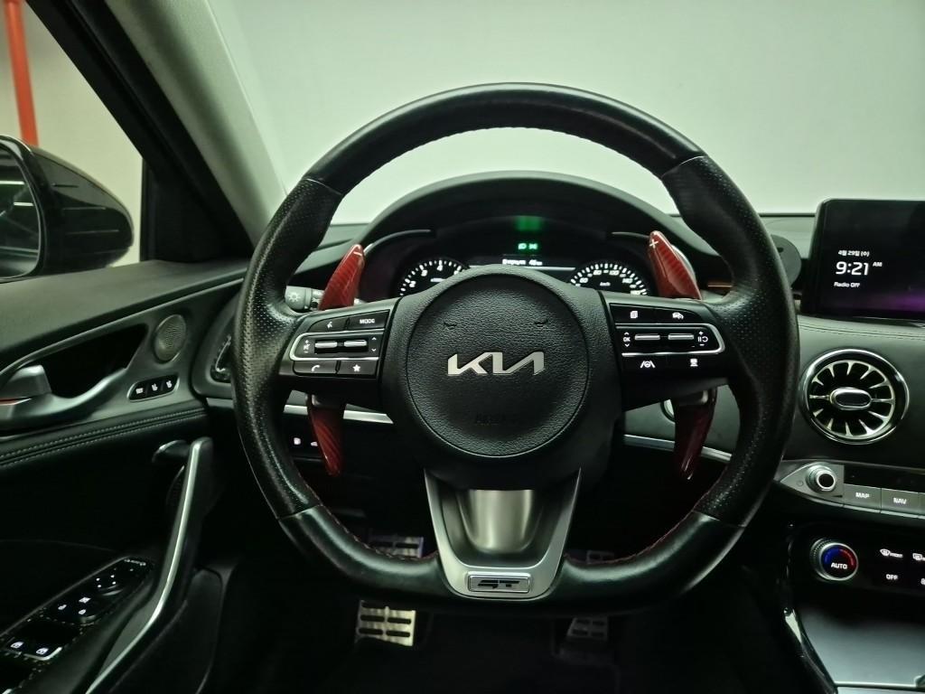 KIA Stinger - Vista 9