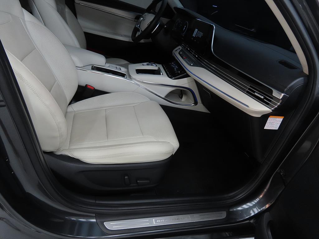 HYUNDAI Grandeur - Vista 8