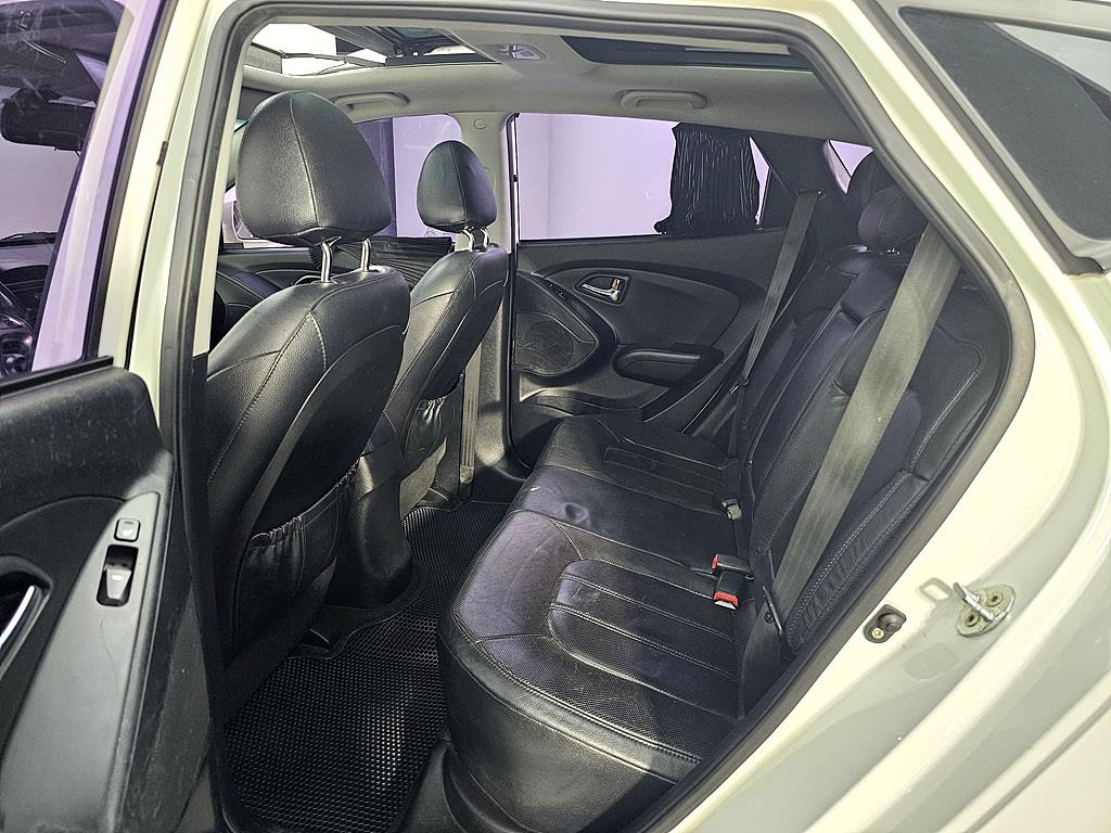 HYUNDAI Tucson - Vista 9
