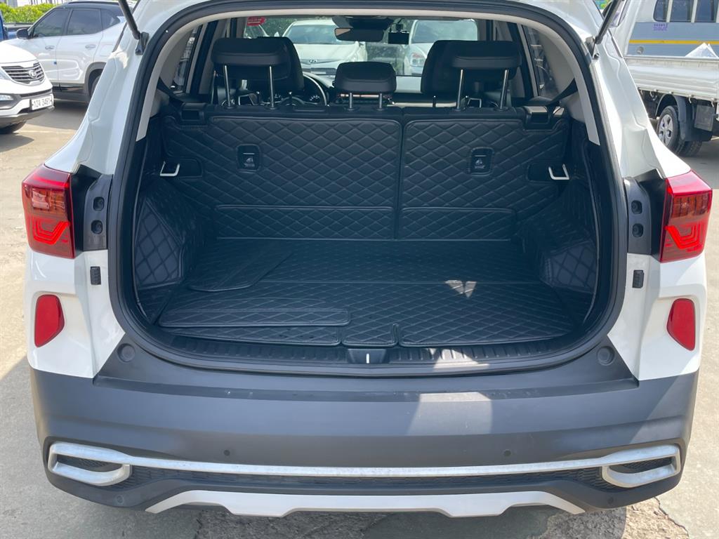 KIA Seltos 2023 Blanco - Importación desde Corea - HF Imports Iquique - Foto 17