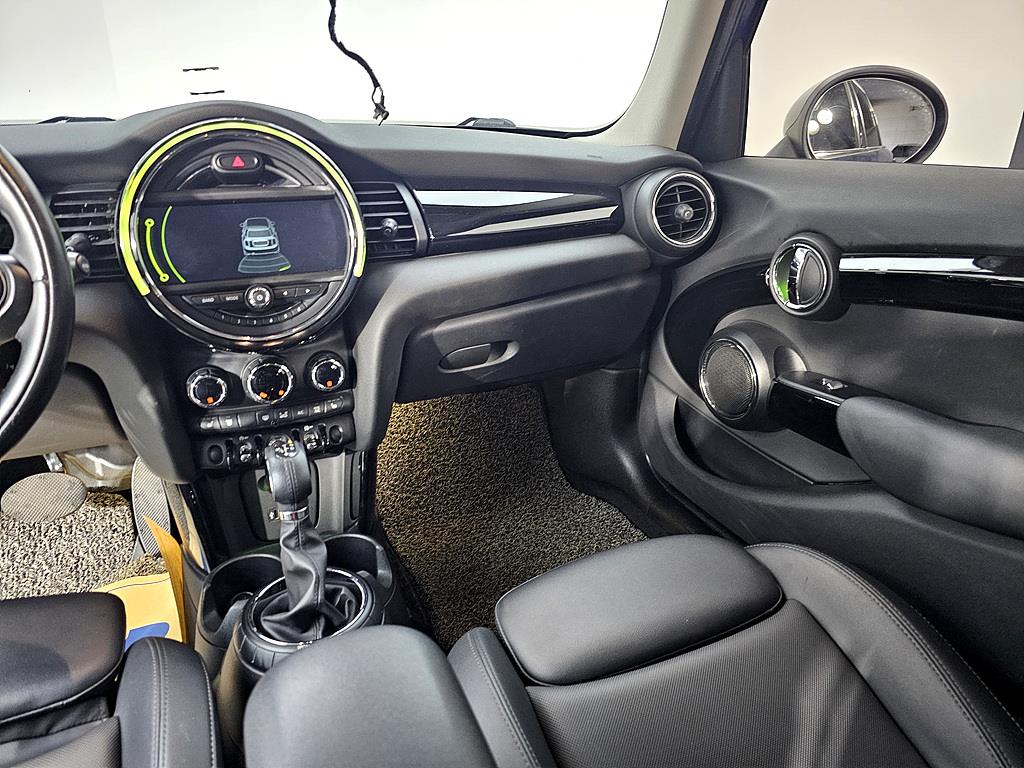 Mini Cooper - Vista 10