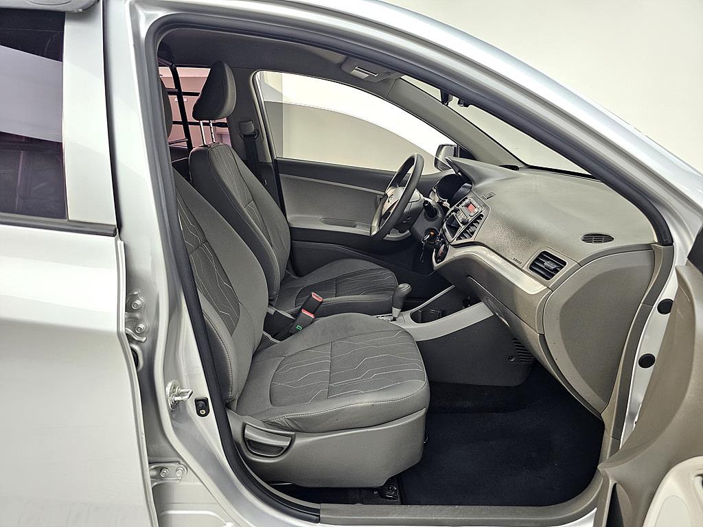 KIA Morning - Vista 5