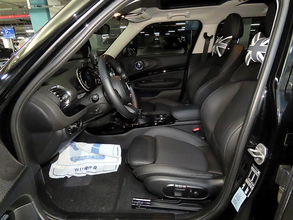 Mini Clubman - Vista 6