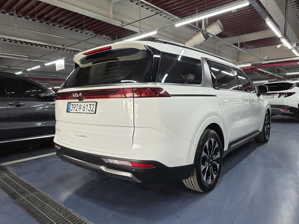 KIA Carnival - Vista 2
