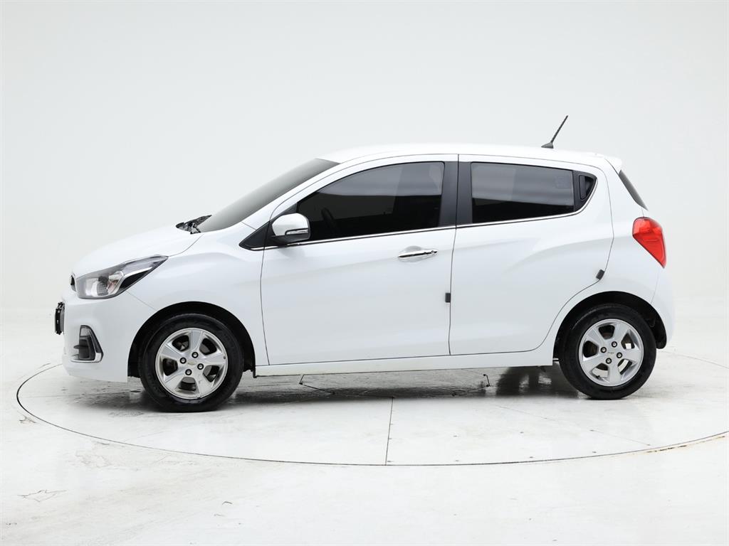 Chevrolet Spark - Vista 5