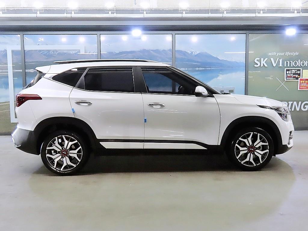 KIA Seltos - Vista 3