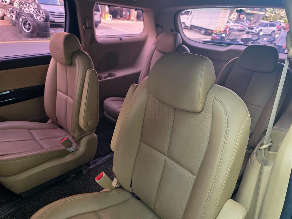 KIA Carnival 2018 Negro - Importación desde Corea - HF Imports Iquique - Foto 14