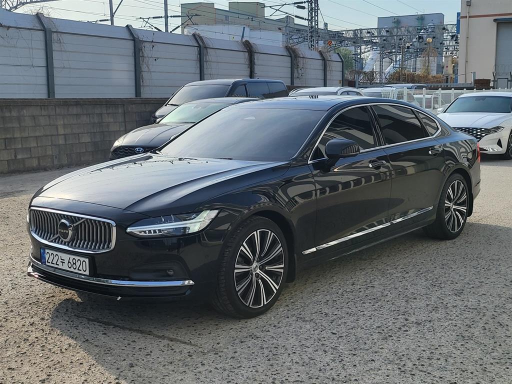 Volvo S90 - Vista 2