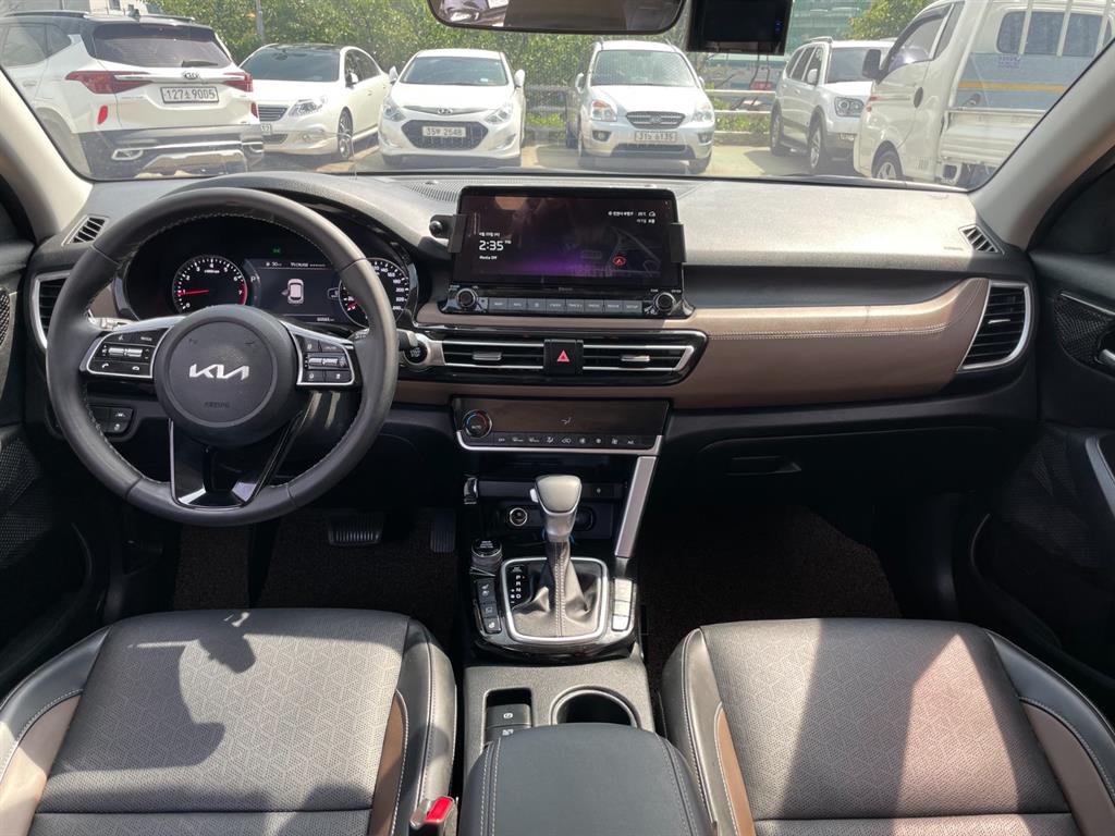KIA Seltos - Vista 7