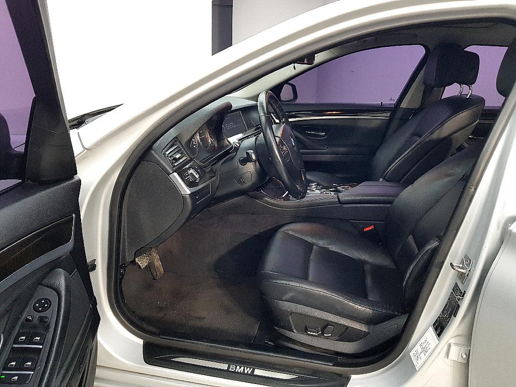 BMW 5 Series - Vista 8