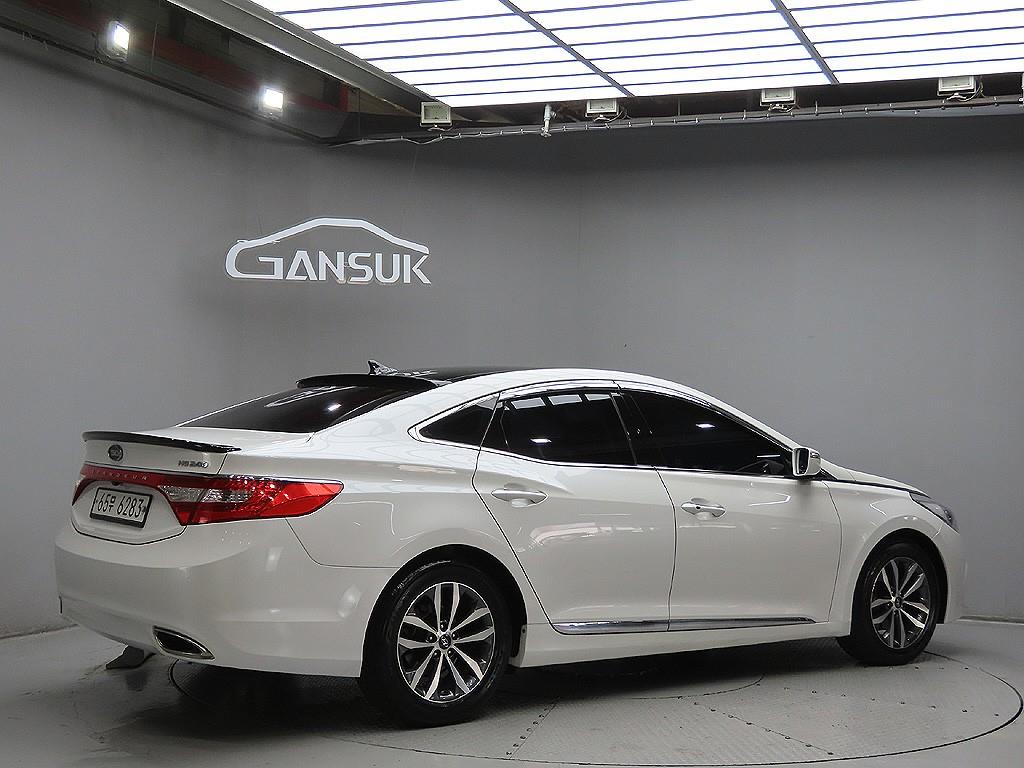 HYUNDAI Grandeur - Vista 7
