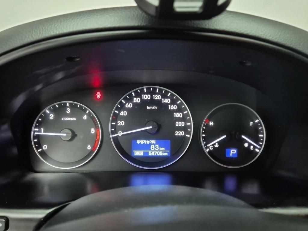 HYUNDAI Starex - Vista 6