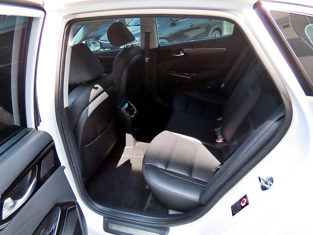 KIA K7 - Vista 6