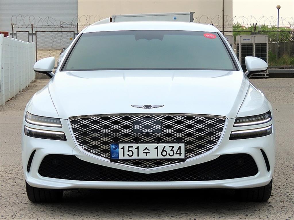 Genesis G80 2025 Blanco - Importación desde Corea - HF Imports Iquique - Foto 1
