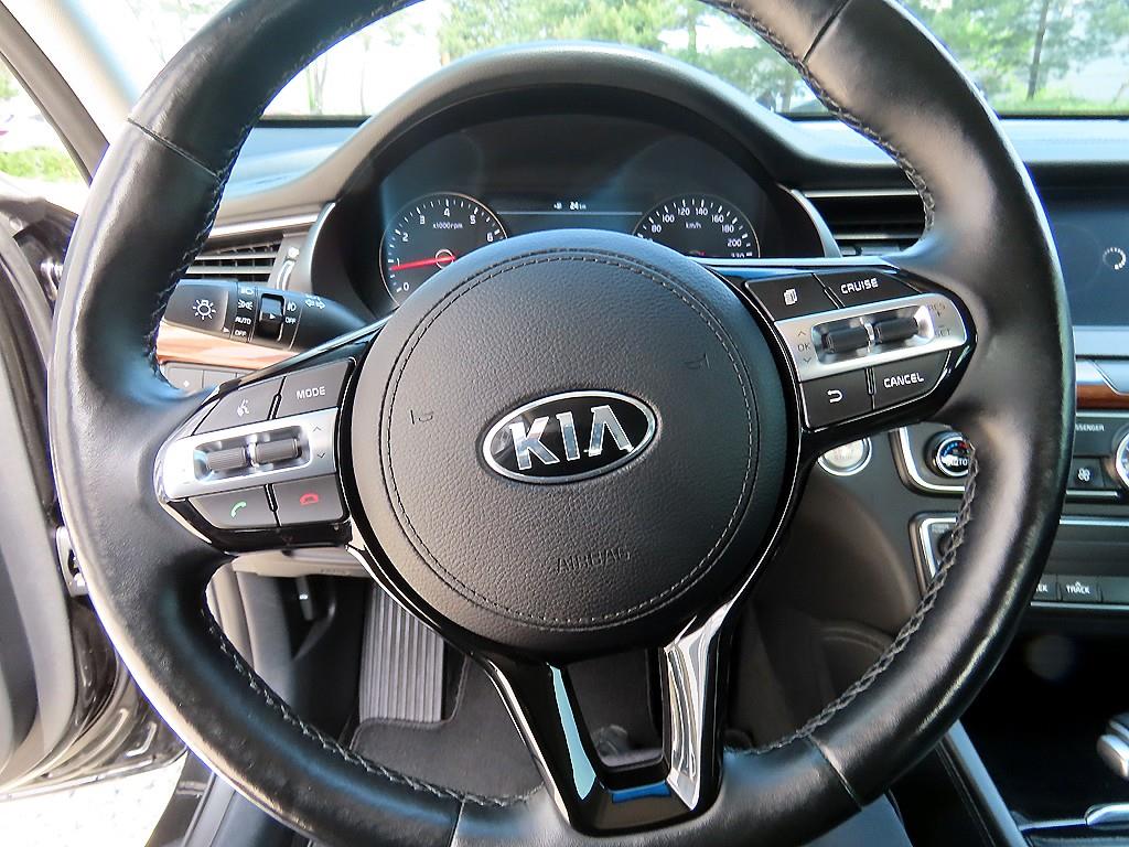 KIA K7 - Vista 8