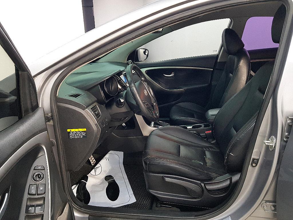 HYUNDAI i30 - Vista 8
