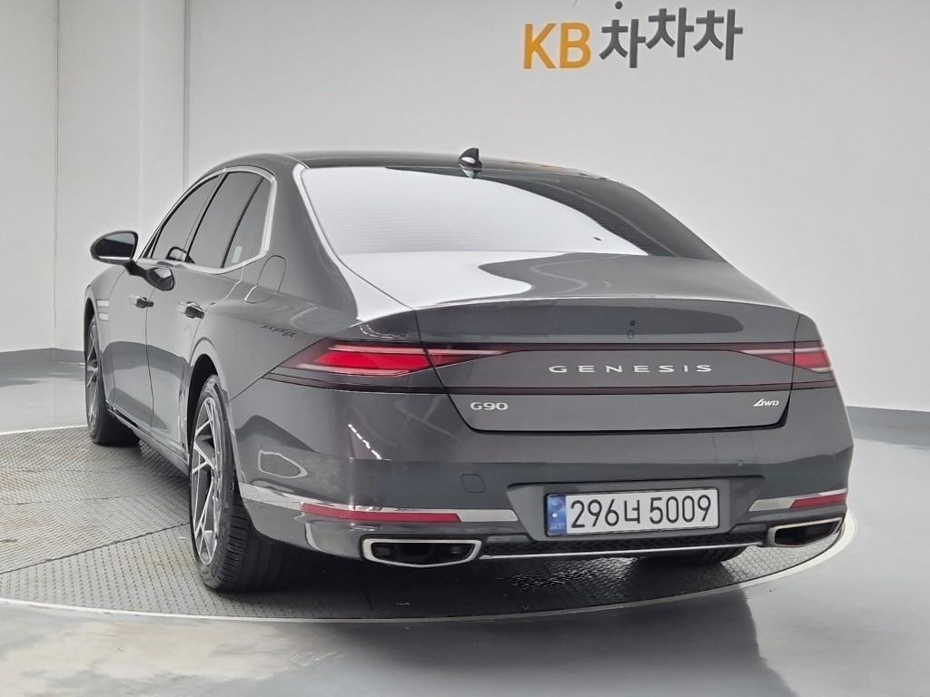 Genesis G90 - Vista 2