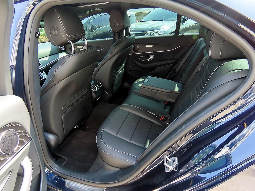 Mercedes Benz E class - Vista 6