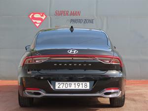 HYUNDAI Grandeur - Vista 8