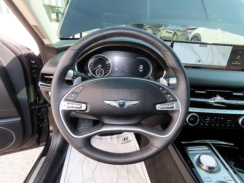 Genesis G80 - Vista 8
