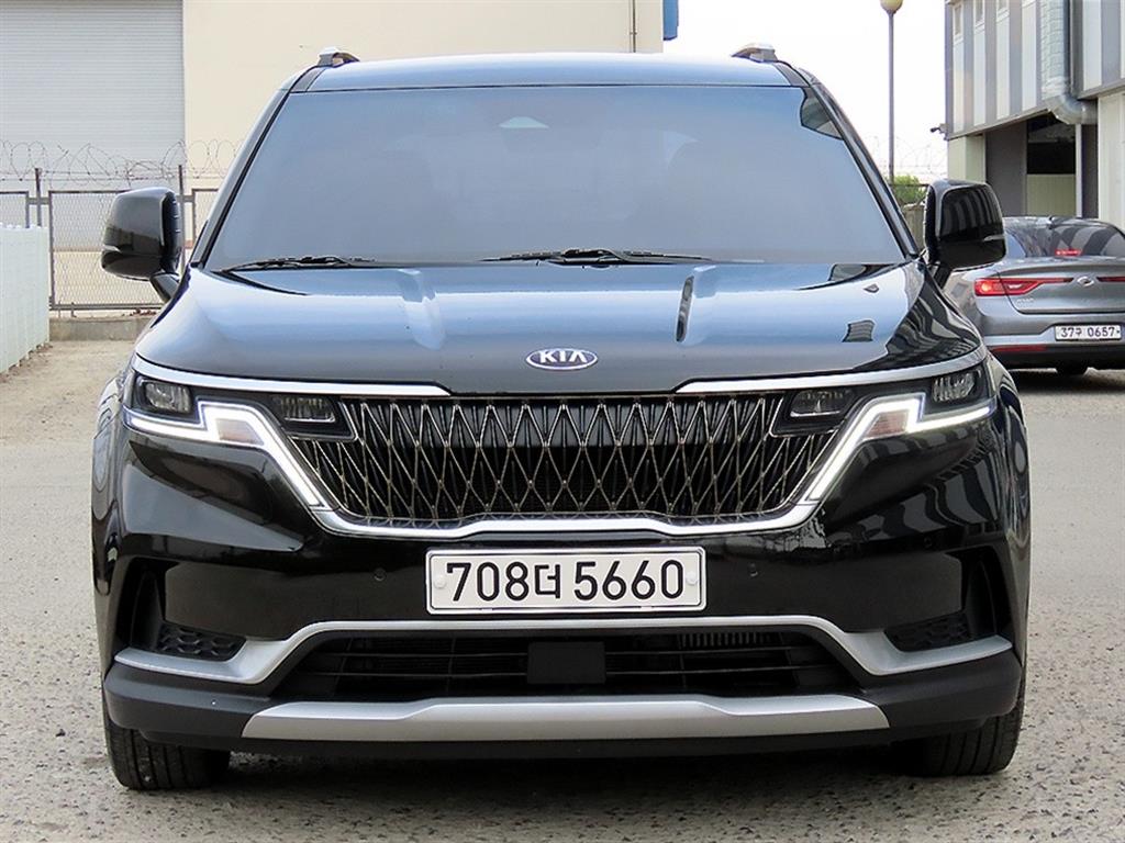KIA Carnival 2021 Negro - Importación desde Corea - HF Imports Iquique - Foto 1