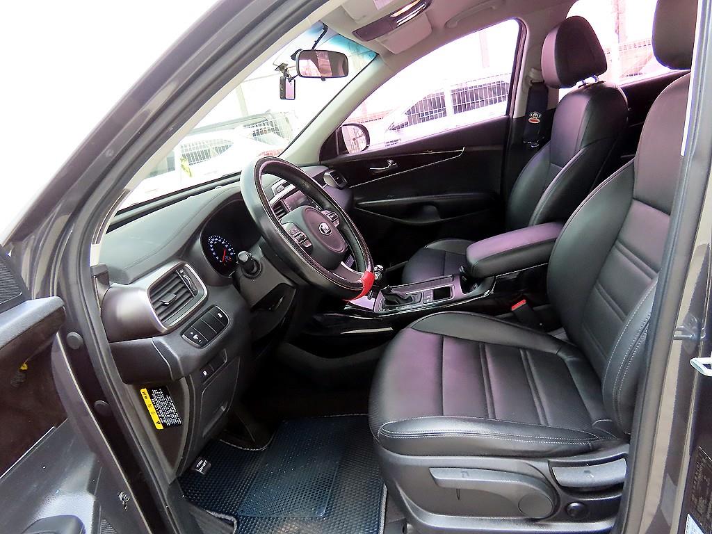 KIA Sorento - Vista 5