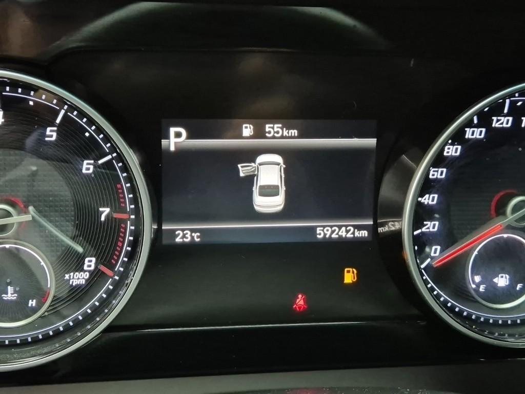 HYUNDAI Grandeur - Vista 6