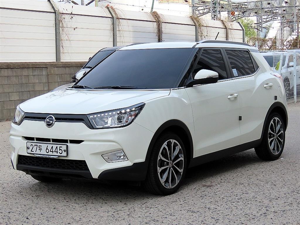 Ssangyong Tivoli - Vista 2