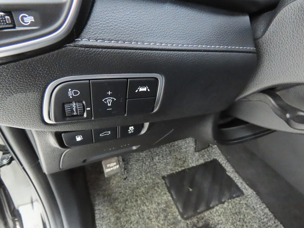 HYUNDAI Grandeur - Vista 10