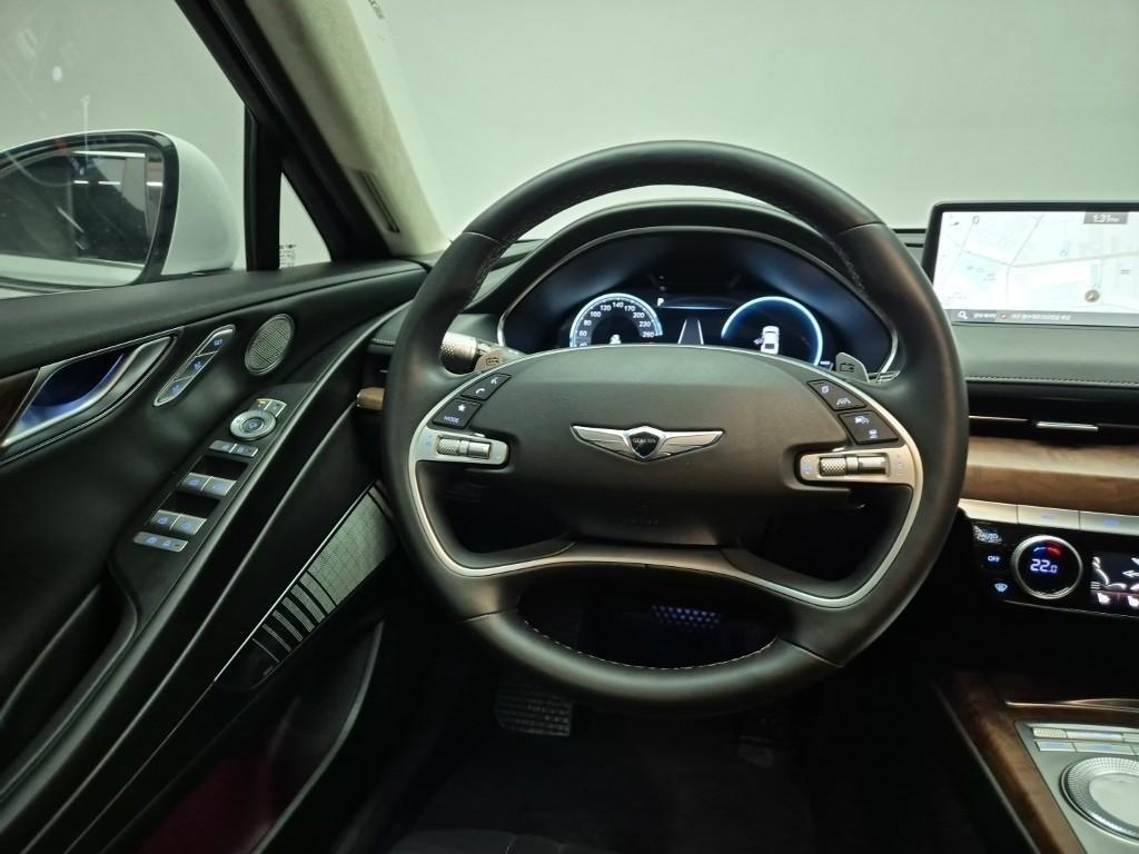 Genesis G80 - Vista 9