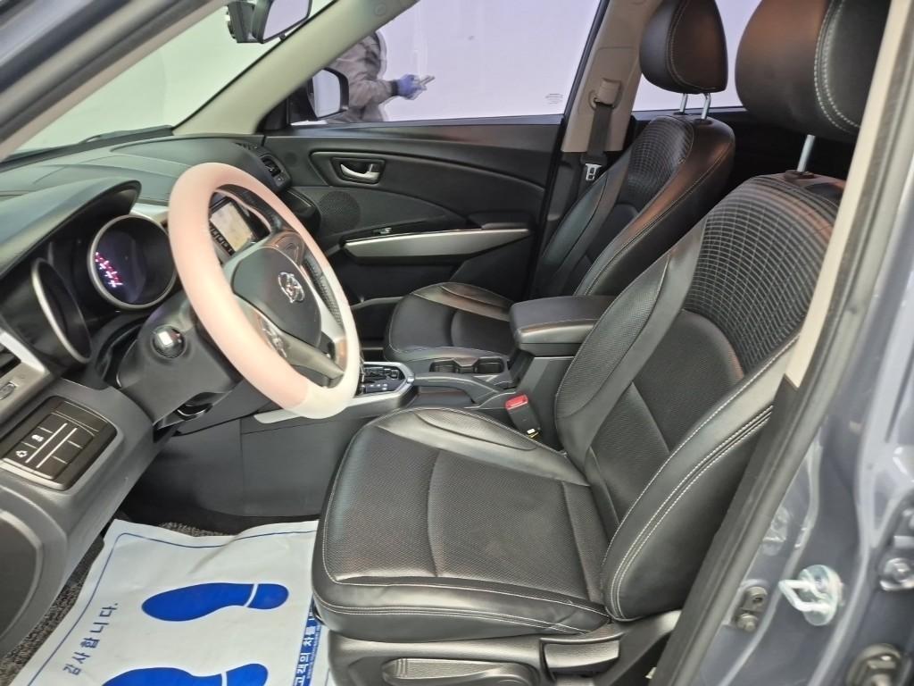Ssangyong Tivoli - Vista 11