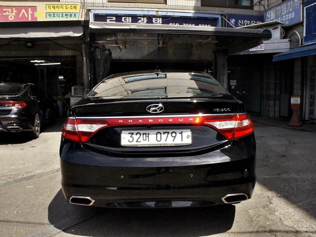 HYUNDAI Grandeur - Vista 5