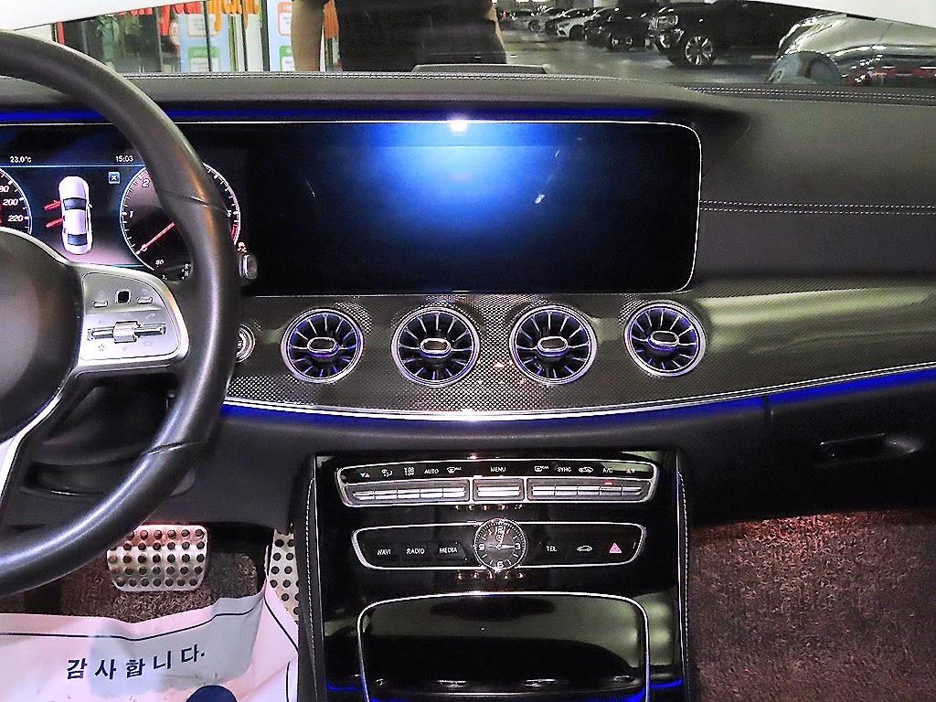Mercedes Benz CLS Class - Vista 11
