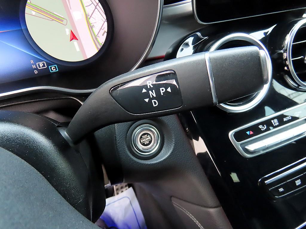 Mercedes Benz GLC Class - Vista 10