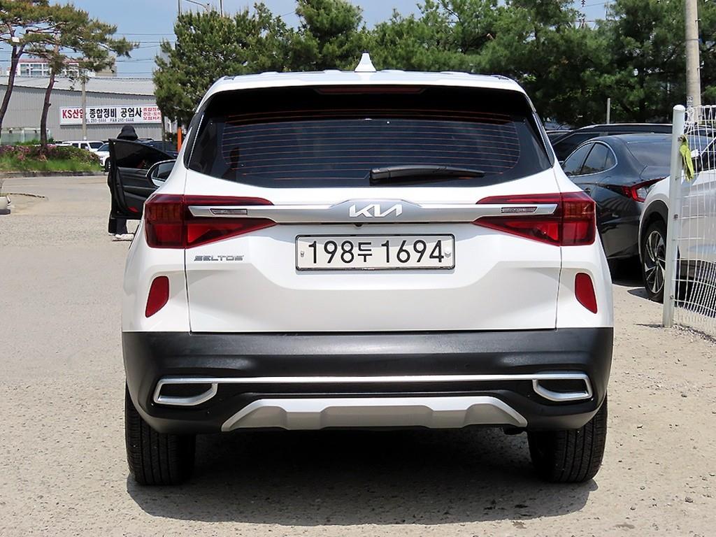 KIA Seltos - Vista 4