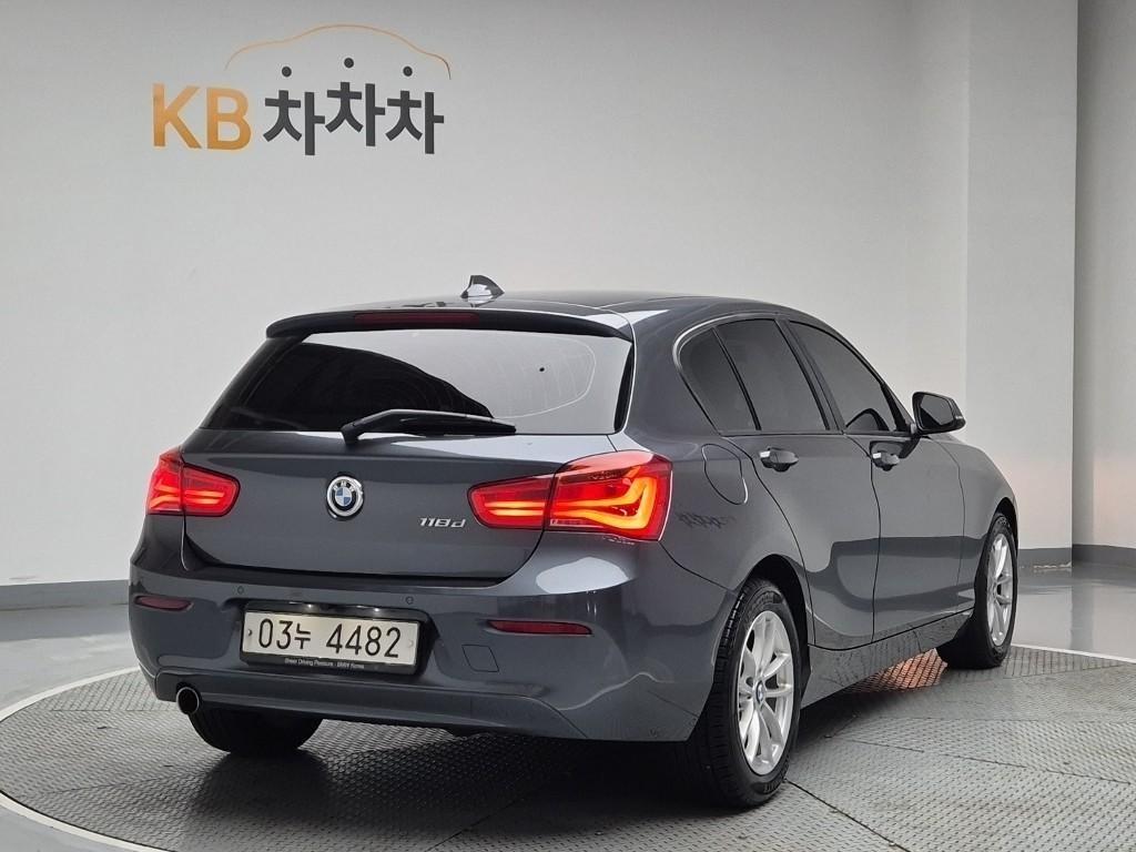 BMW 1 series - Vista 3