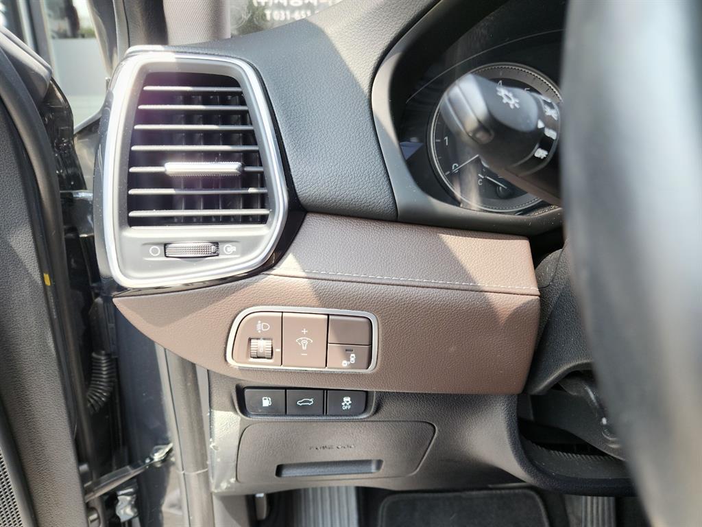 HYUNDAI Grandeur - Vista 7