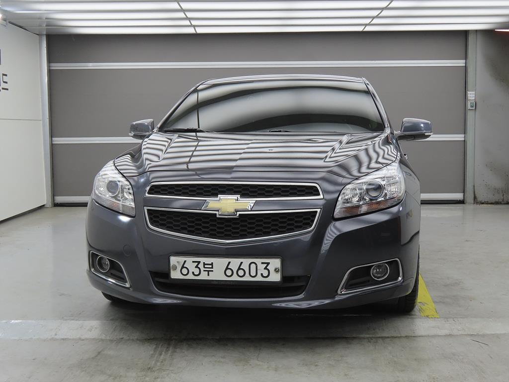 Chevrolet Malibu - Vista 2