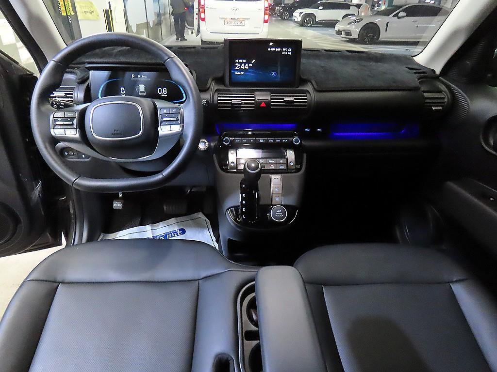 HYUNDAI Casper - Vista 10