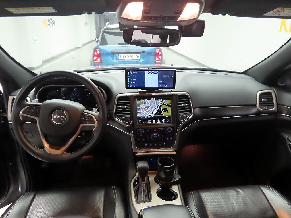 Jeep Cherokee - Vista 6